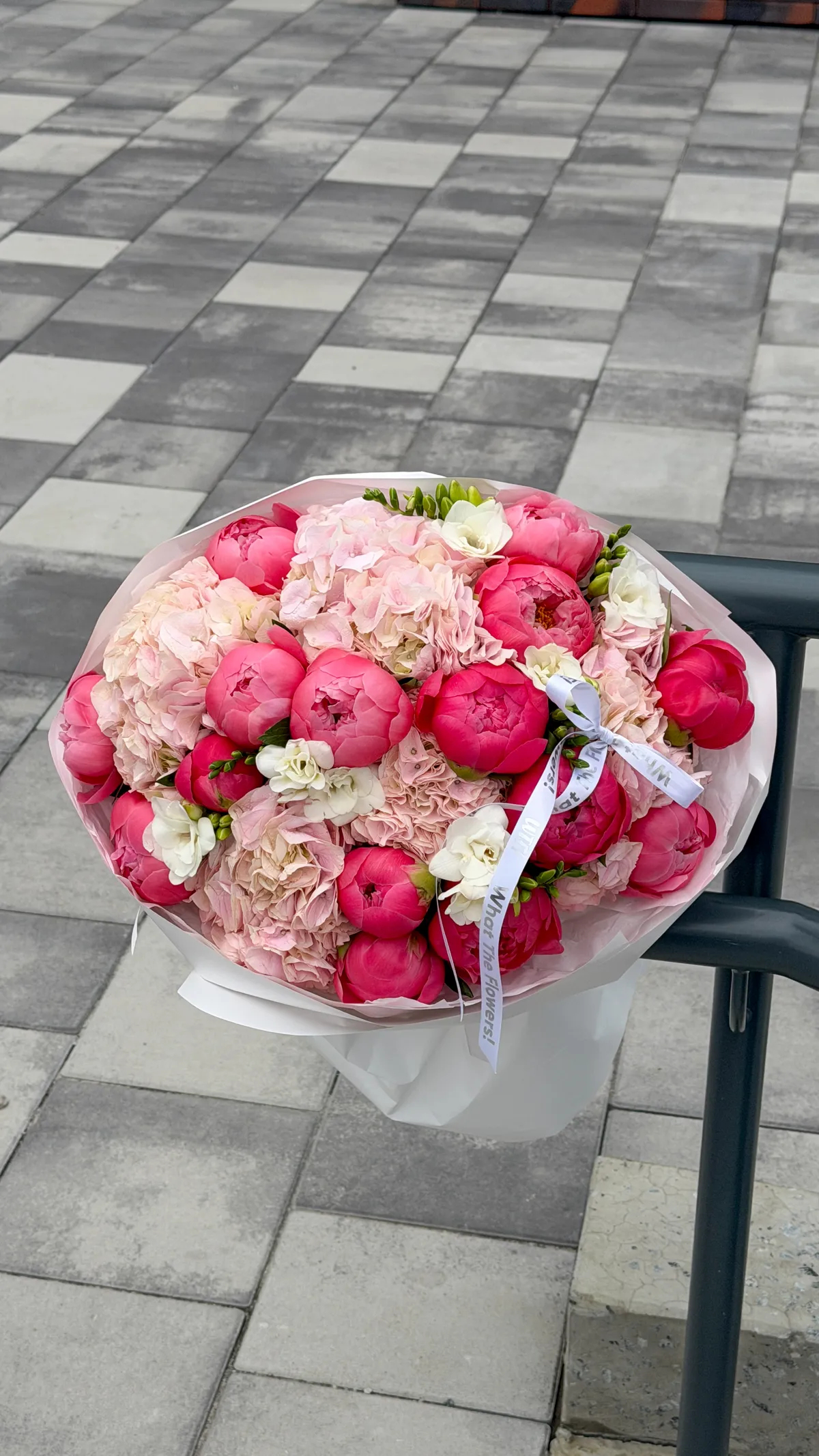 Coral & Freesia — авторский букет от WTF! Днепр