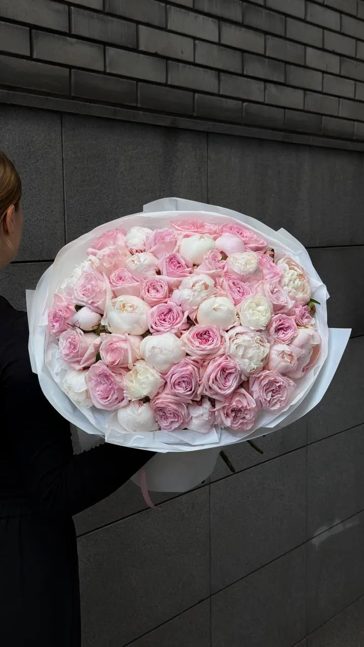 Blush Peony Mix — авторский букет от WTF! Днепр