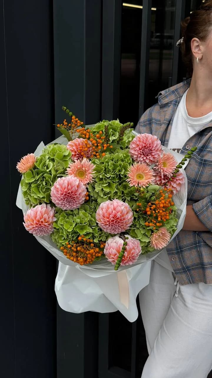 Dahlia Harvest Bloom — авторский букет от WTF! Днепр