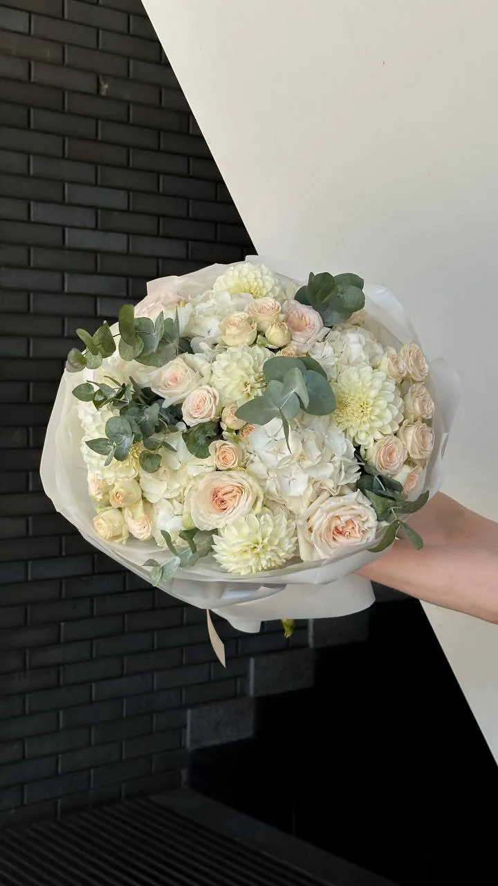 Ivory Dahlia Mist — designer bouquet by WTF! Dnipro