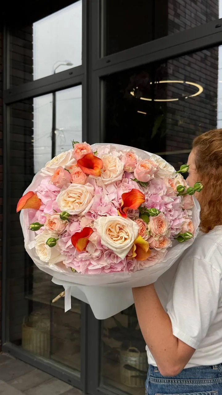 Peach Calla Bloom — авторский букет от WTF! Днепр