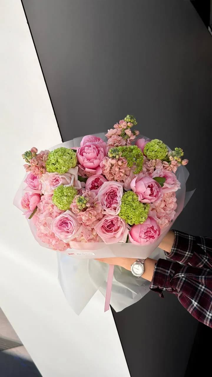 Pink Bloom Mix — авторский букет от WTF! Днепр