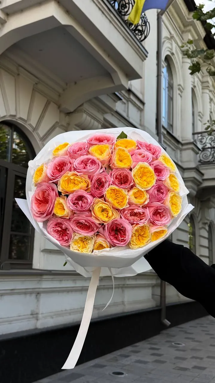 Pink & Gold Peony Rose — авторский букет от WTF! Днепр
