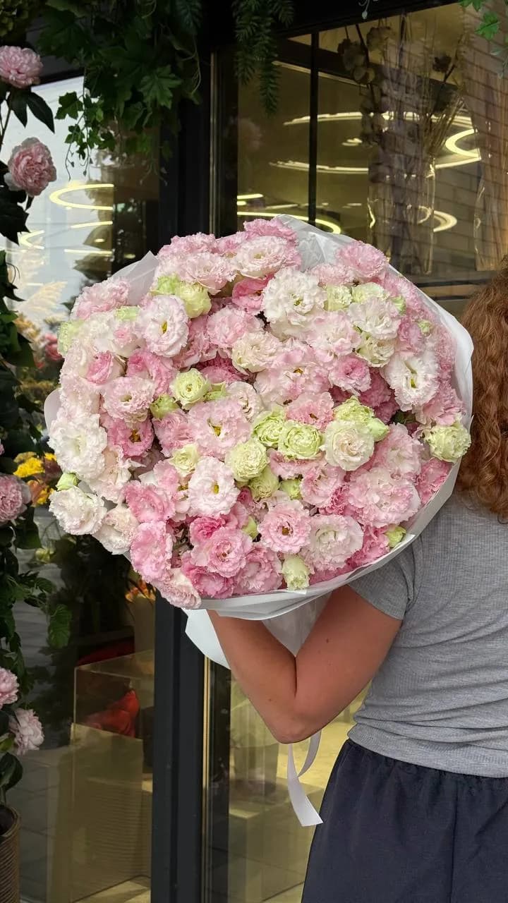 Pink Lisianthus Cloud — авторский букет от WTF! Днепр